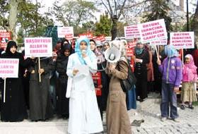 Konya'da Başörtüsü Eylemi