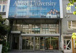 YÖK Başörtüsünü Alfred Üniversitesine Doladı