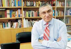 Hürriyet:Yenişafak ta Kapitalizme Yenildi