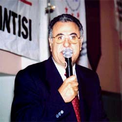 Ehlibeyt Vakfı Başkanı Mecliste