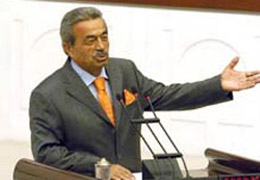 Meclis'te Yine Kamer Genç Gerginliği