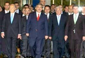 Gül ve Abbas Basın Toplantısı Düzenledi