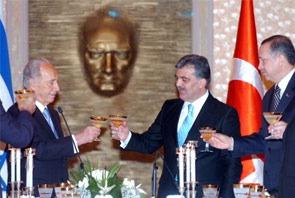 Katil Peres'den de Açıklama