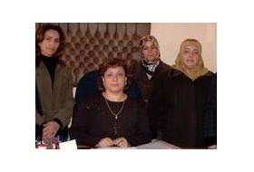 Veliler Müdireye Sahip Çıktı