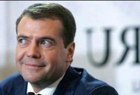 Medyedev'den Putin'e İlginç Teklf