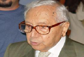 Şapka ve Eşarp'tan Zengin Olan Adam!