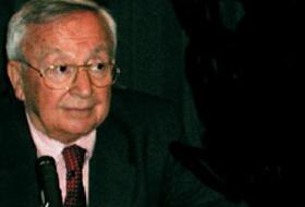 Eski Bakandan MİT'e Ağır İtham