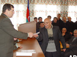 Peygamberimize Hakaret Edene Özel Af